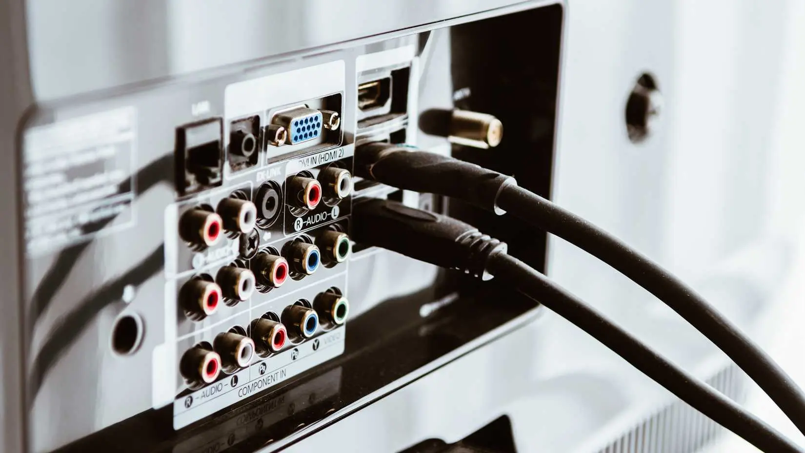 Ето защо вече не купувам евтини HDMI кабели – липсва им една важна особеност