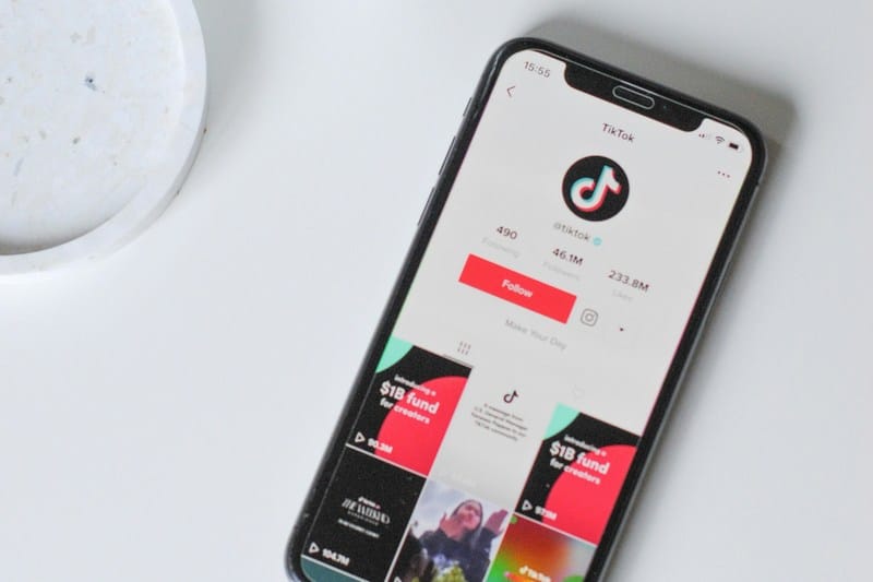 Тръмп одобри сделката за американския TikTok – услугата беше оценена само на млрд, но това не е точно
