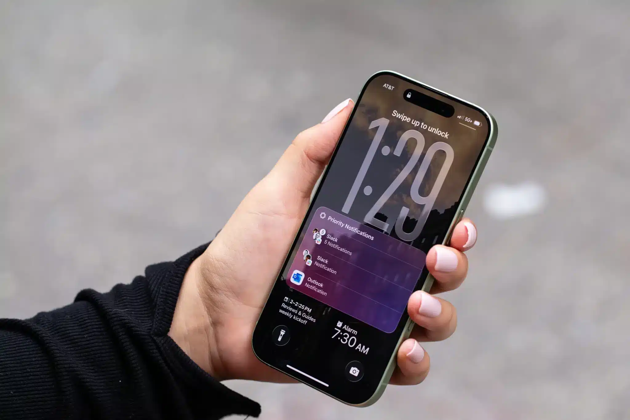 Първи ревюта на iPhone 17: „най-добрият вариант на базовия модел за последните години“
