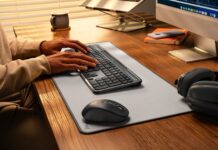 Новата клавиатура Logitech Signature Slim Solar+ K980 работи до 4 месеца без зареждане