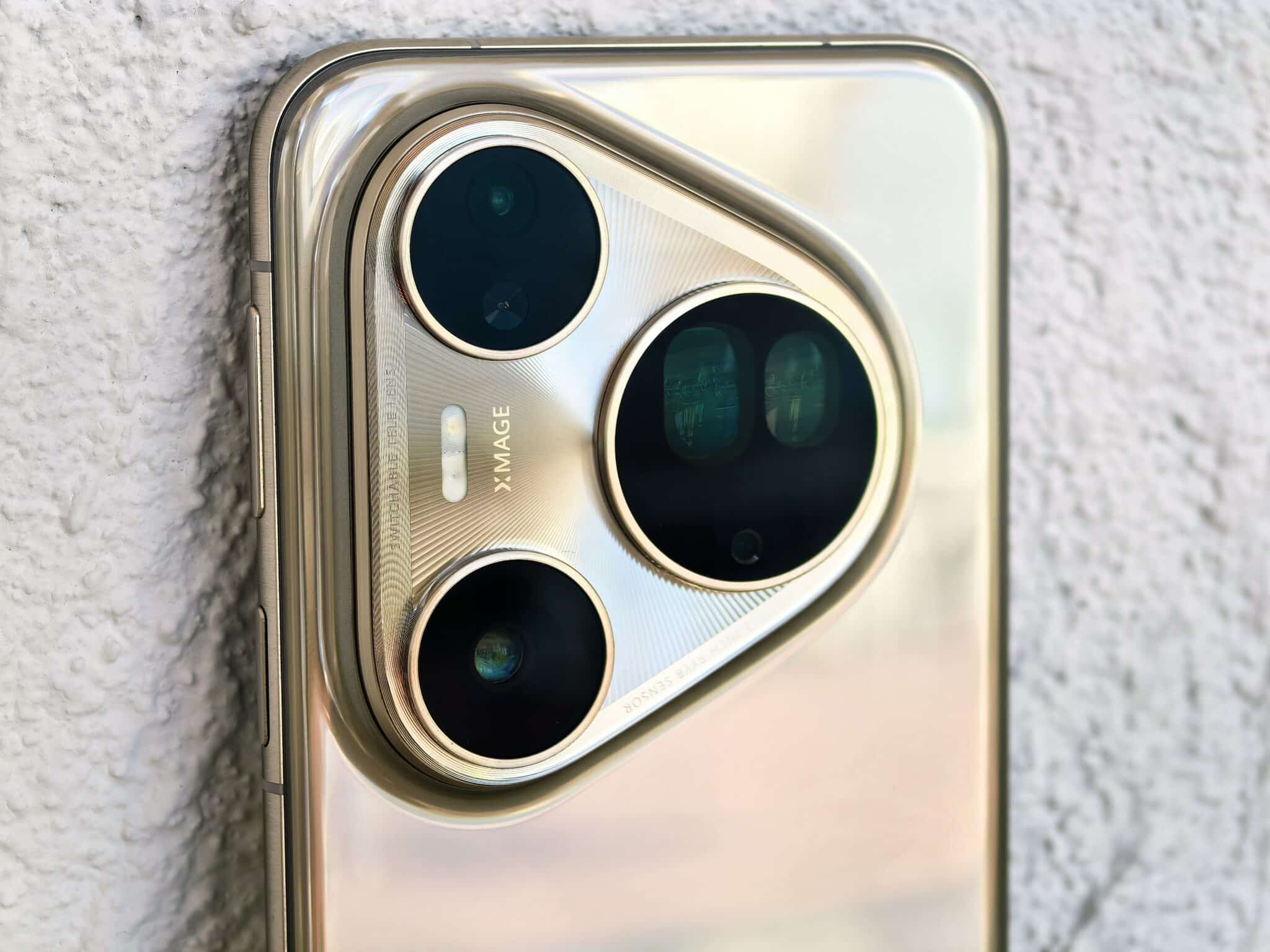 Huawei Pura 80 Ultra блести отвътре и отвън