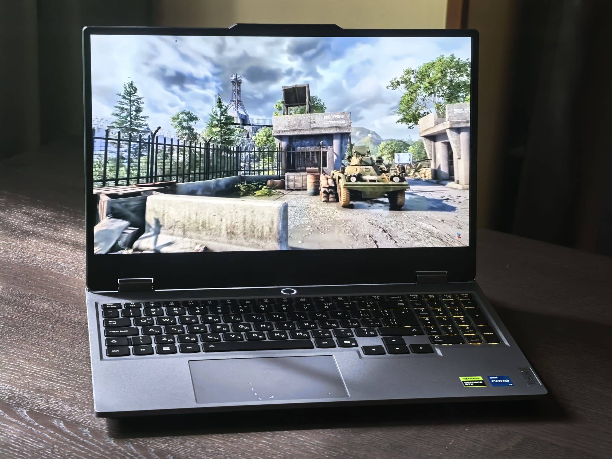 Lenovo LOQ 15: Гейминг звяр на разумна цена