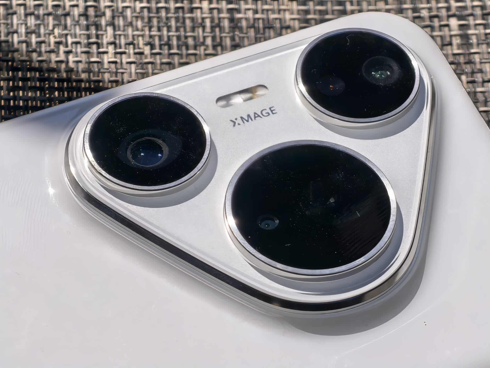 HUAWEI Pura 80 Pro: в сянката на Ultra, но с духа на истински флагман