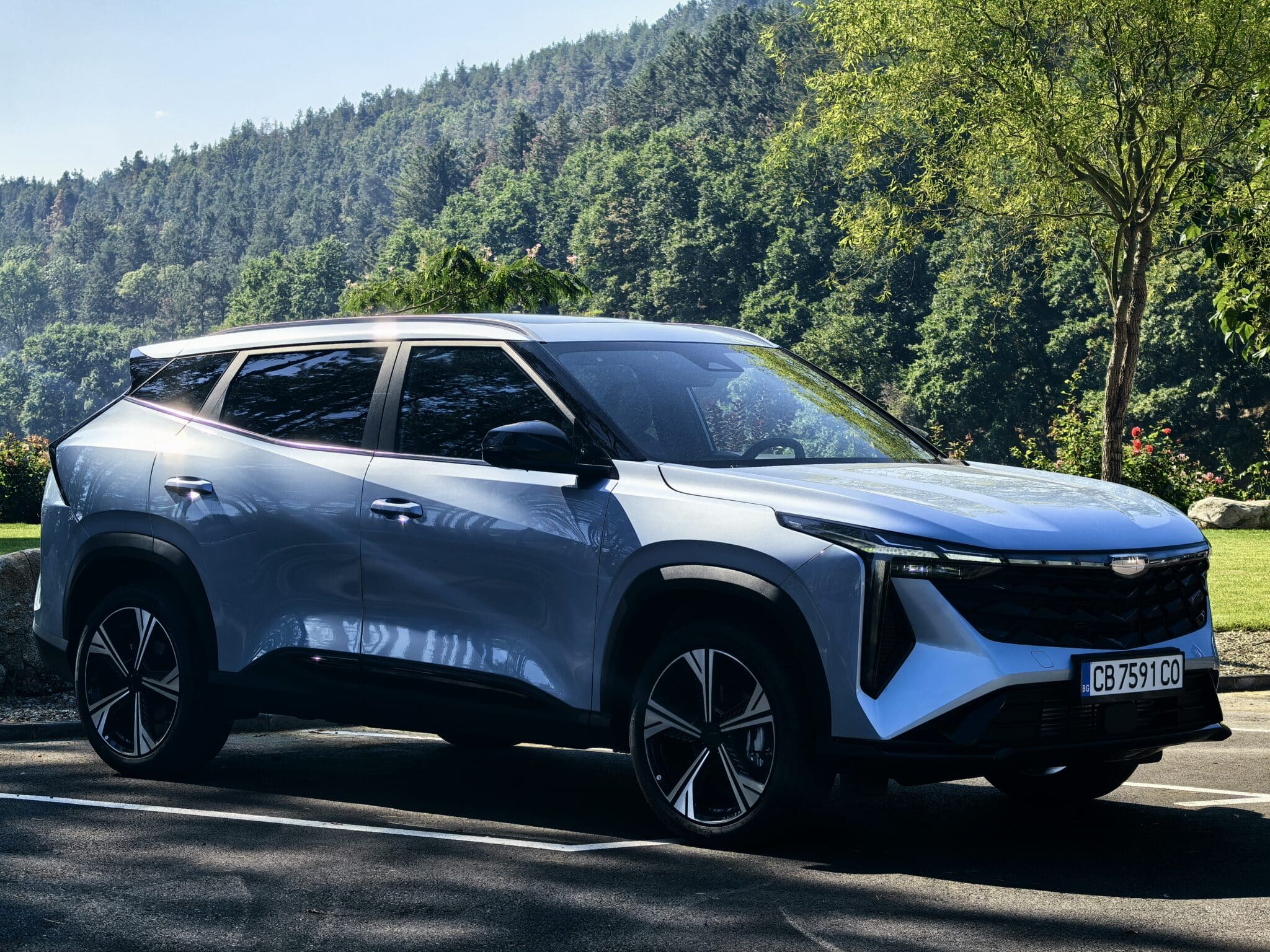 Geely в България: сателити, технологии и първи километри с новия Cityray