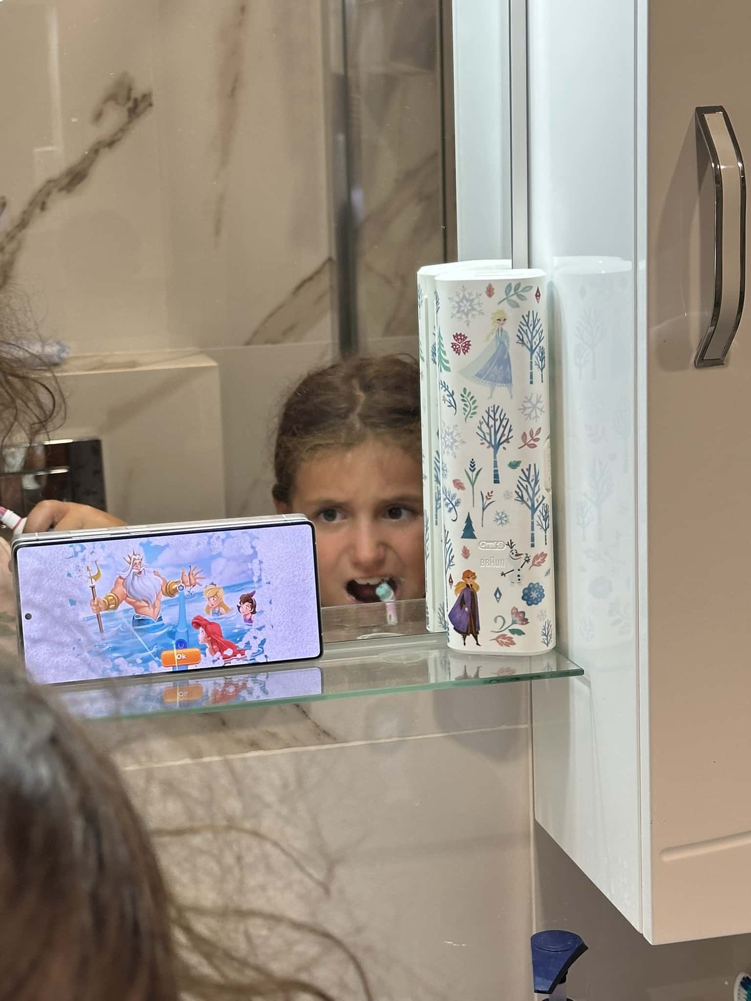 Oral-B iO2 и Vitality PRO Kids: Смарт четките, които направиха миенето на зъби по-умно, по-тихо и далеч по-забавно