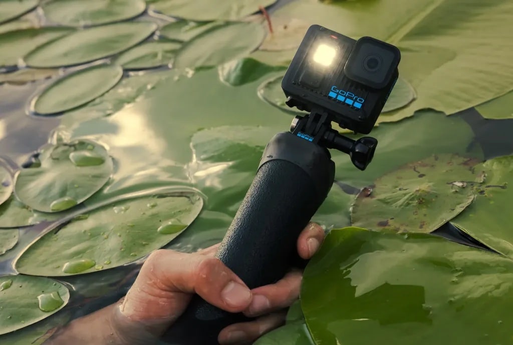 GoPro представи екшън камерата Lit Hero с вградена подсветка за 270 долара