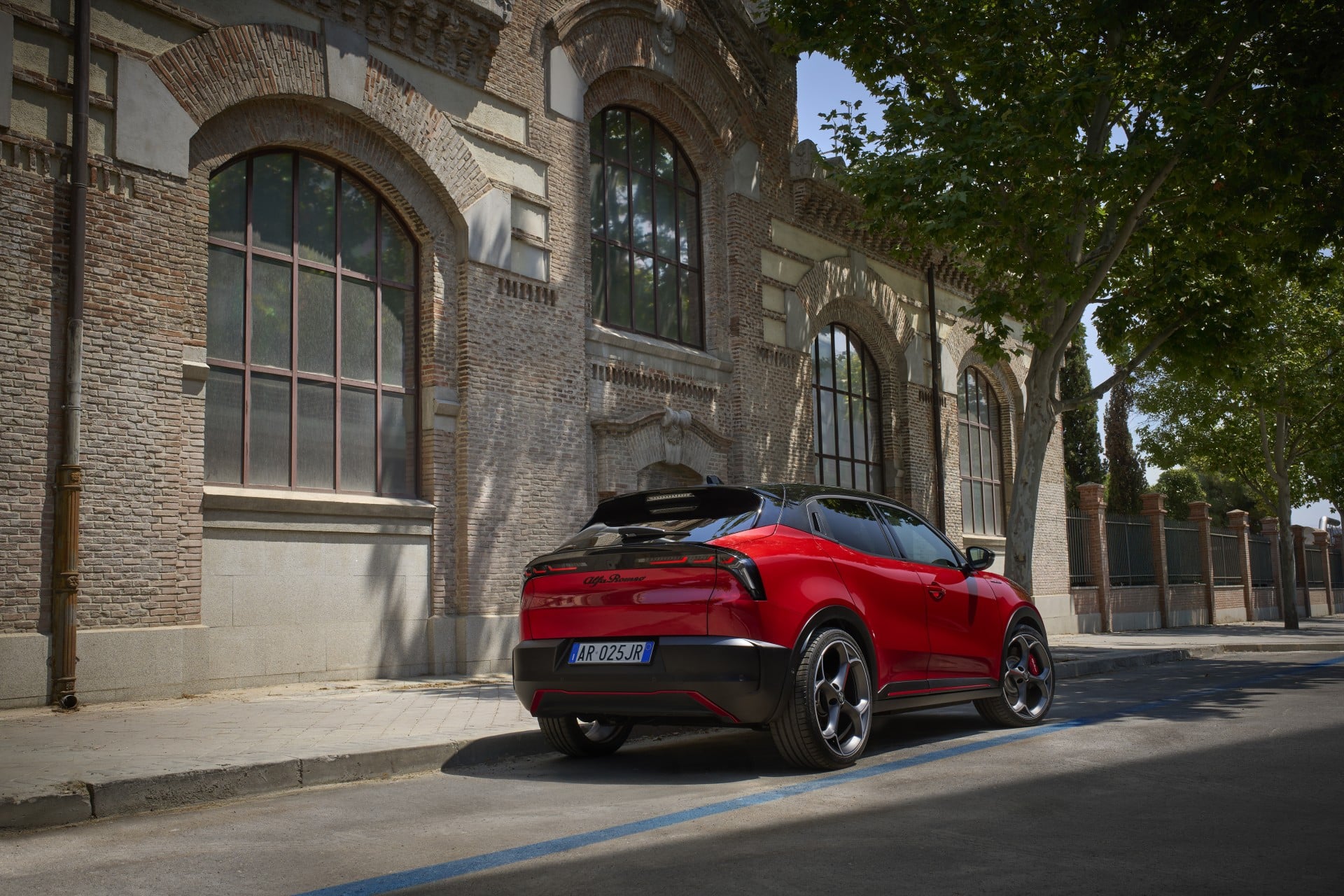 Alfa Romeo отвори поръчките за обновения Junior MY26