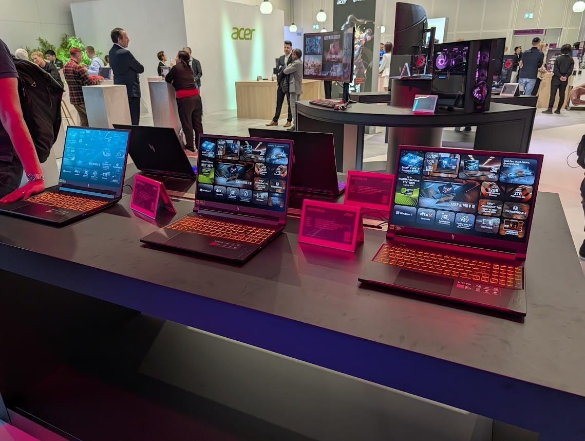 Как Acer гледа отвъд компютрите – ексклузивно интервю с президента на компанията за EMEA
