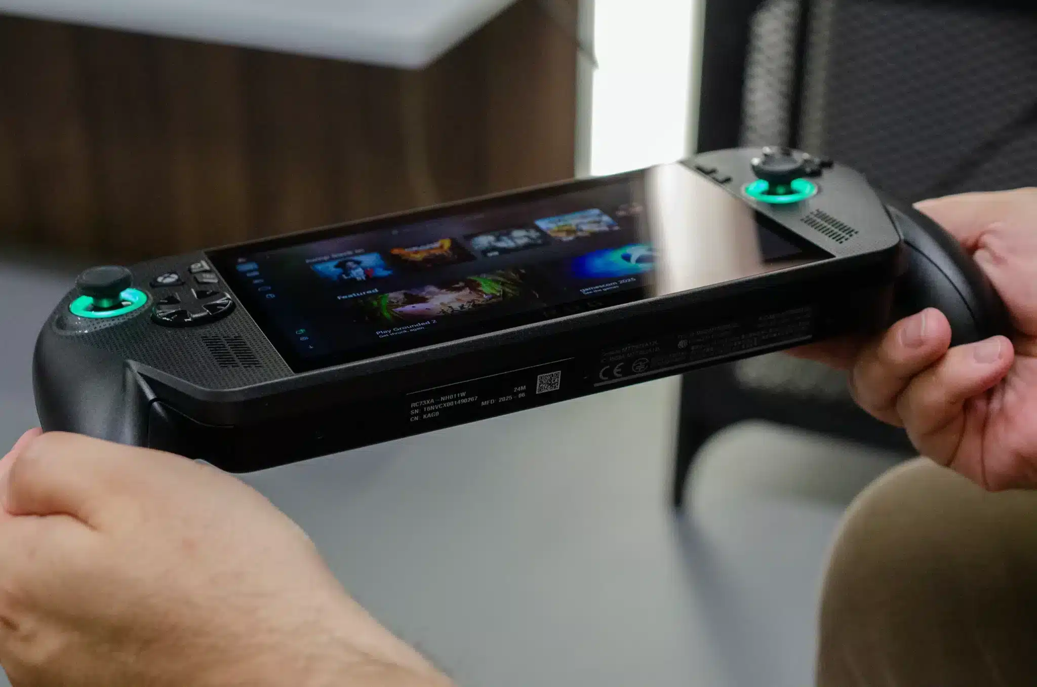 Microsoft и Asus отвориха предварителните поръчки за ROG Xbox Ally – цените започват от €599