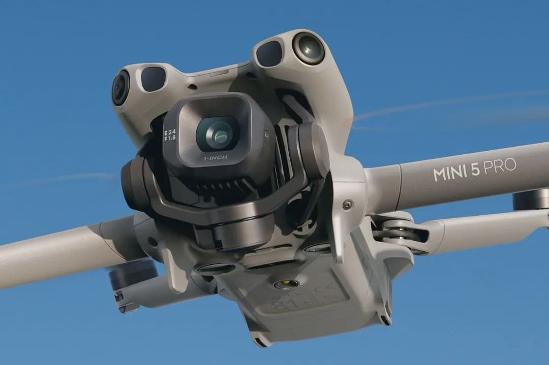 DJI представи компактния дрон Mini 5 Pro с 1-инчов сензор и подобрена автономност