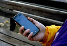 Американските власти започват разследване на безопасността на AI чатботовете за деца: под прицел са Google, Meta, OpenAI и xAI