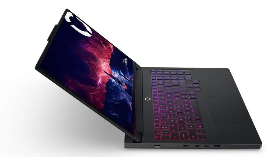 Lenovo представи мощния геймърски лаптоп Legion Pro 7 с Ryzen 9955HX3D, RTX 5080 и сменяеми капачки на клавишите