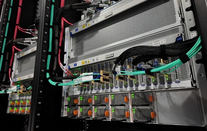 Новини за поръчки на стойност 500 млрд. долара изстреляха акциите на Oracle до 26-годишен връх