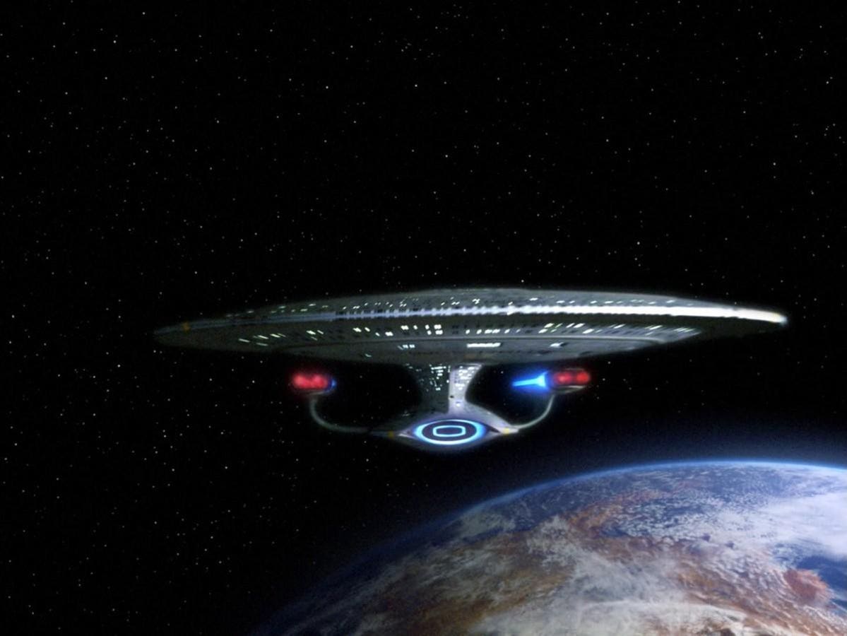 Star Trek изобрети варп преди 60 години. Физиците доказаха, че той не нарушава природните закони – просто изисква масата на Юпитер