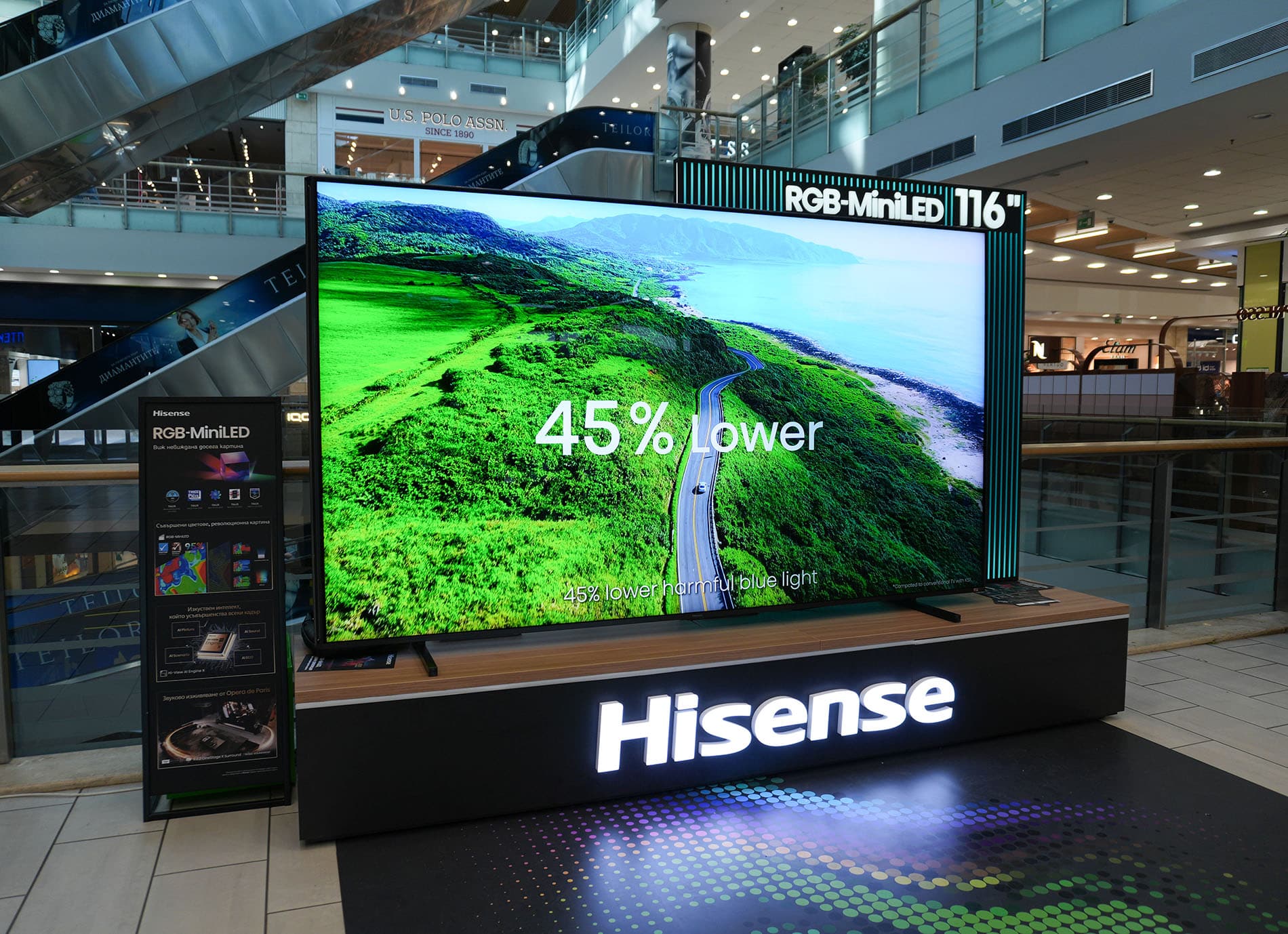Hisense показва бъдещето на телевизията в София: първият в света 116-инчов RGB MiniLED вече е тук
