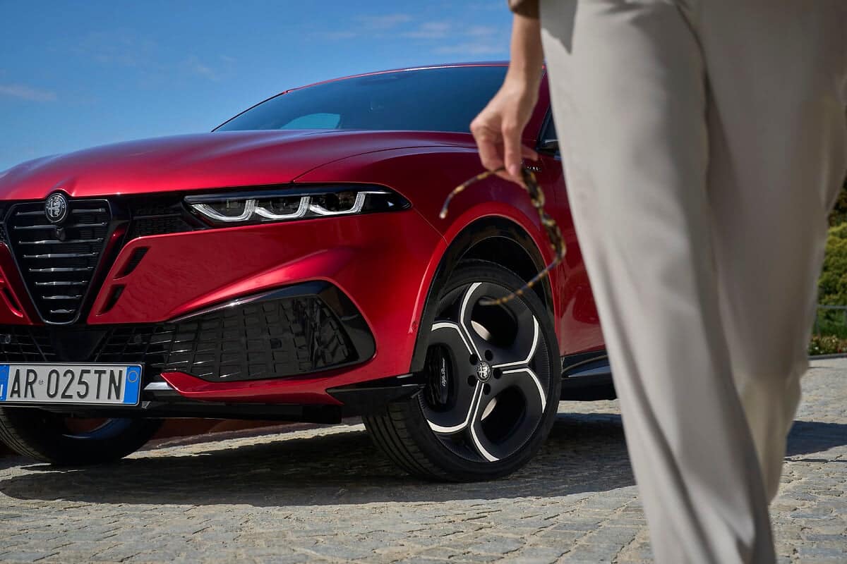 Alfa Romeo Tonale се завръща – с повече стил, технологии и чиста италианска страст