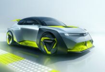 Opel превзема Auto Zürich 2025 с три електрически звезди
