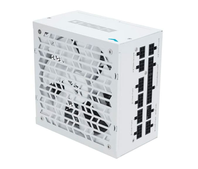 SAMA стартира продажбите на захранванията от серия P и G с поддръжка на ATX 3.1 и конекторите 12V-2×6
