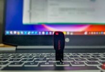 Обикновеното старо USB устройство все още превъзхожда облака в следните изненадващи аспекти