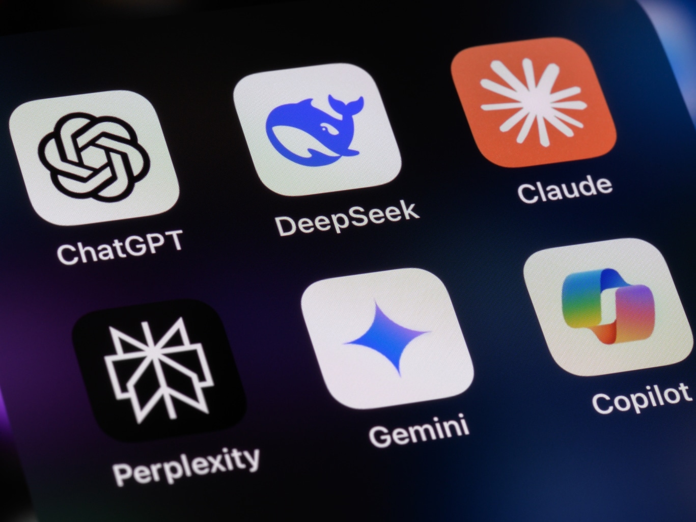 Open source срещу затворените системи, DeepSeek срещу ChatGPT и новата реалност. Защо Китай вече спечели войната за изкуствен интелект