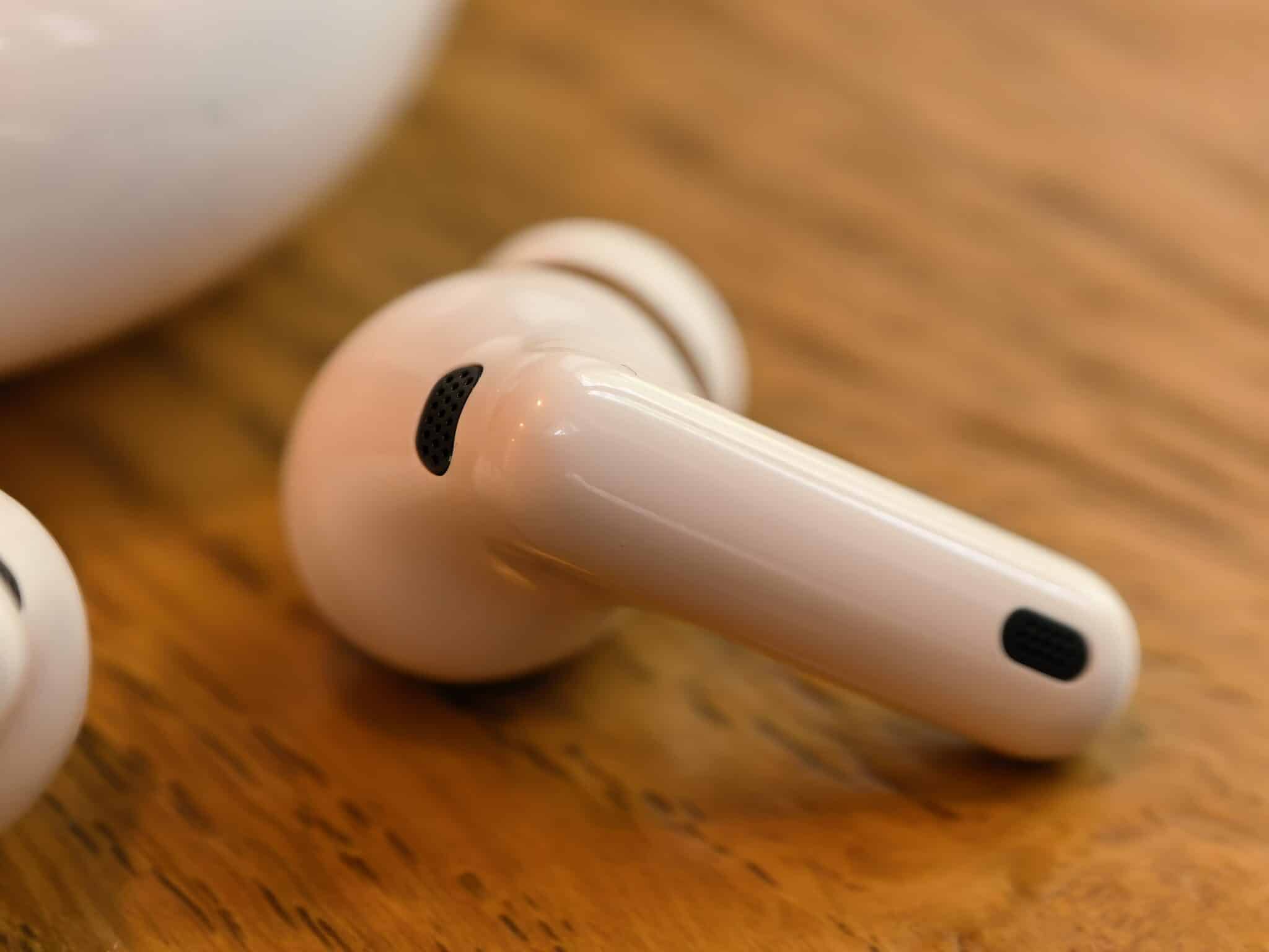 FreeBuds 7i: когато Huawei реши да направи достъпния клас луксозен