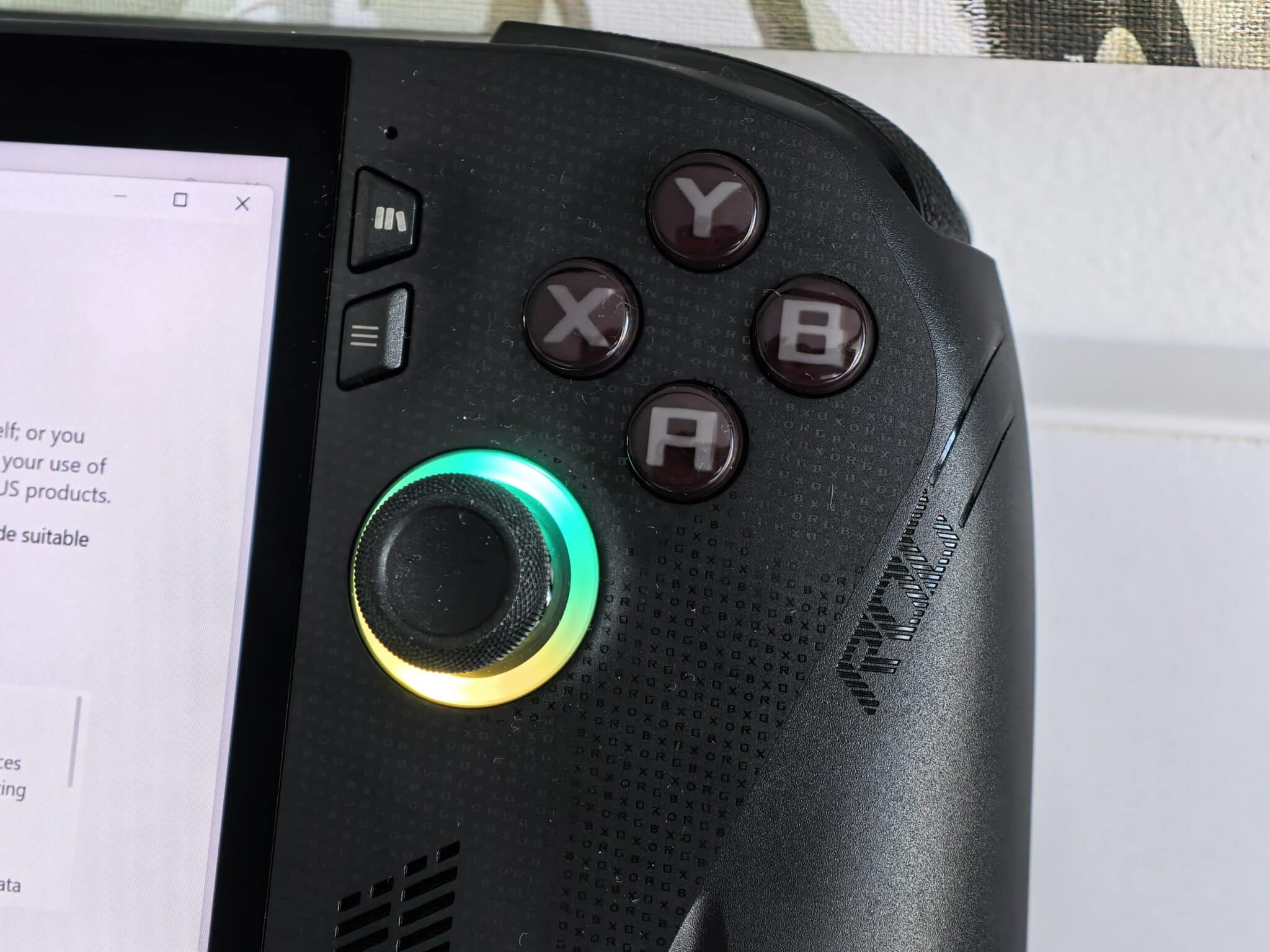 ROG Xbox Ally X: най-мощният „Xbox в раницата“ — но все пак истински PC