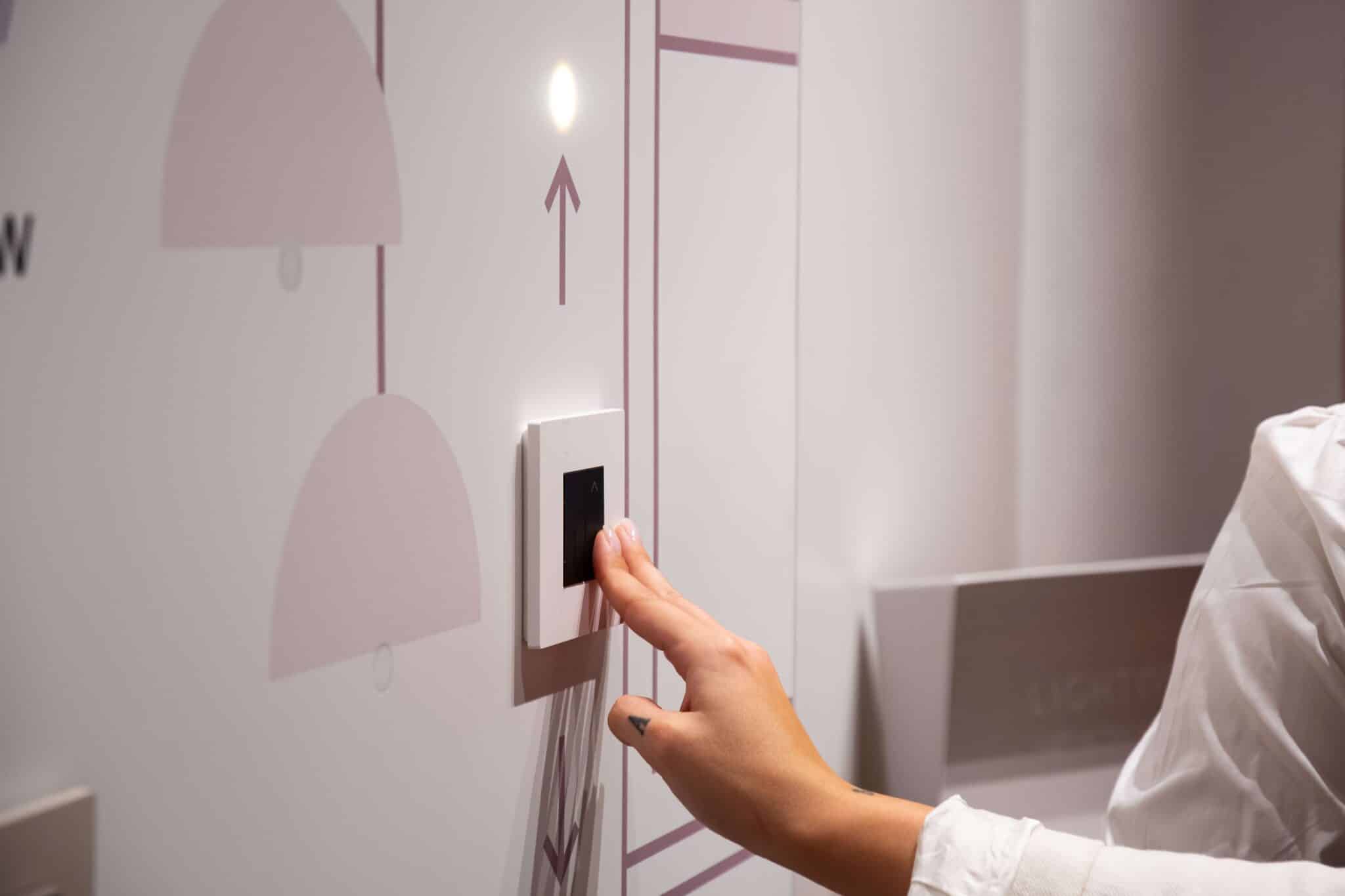 Legrand България представя новата серия ключове и контакти на BTicino – LightNow – комбинация от дизайн, устойчивост и функционалност за дома и офиса