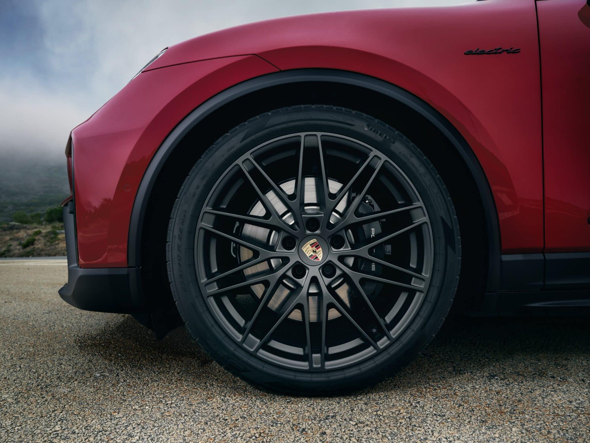 Porsche представи първия изцяло електрически Macan GTS – 571 коня чист адреналин
