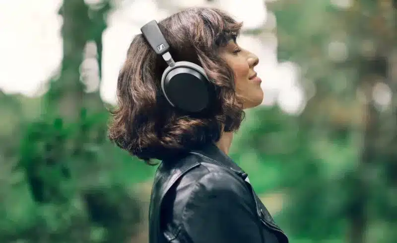 Sennheiser представи слушалките HDB 630 – „първия си безжичен продукт за аудиофили“