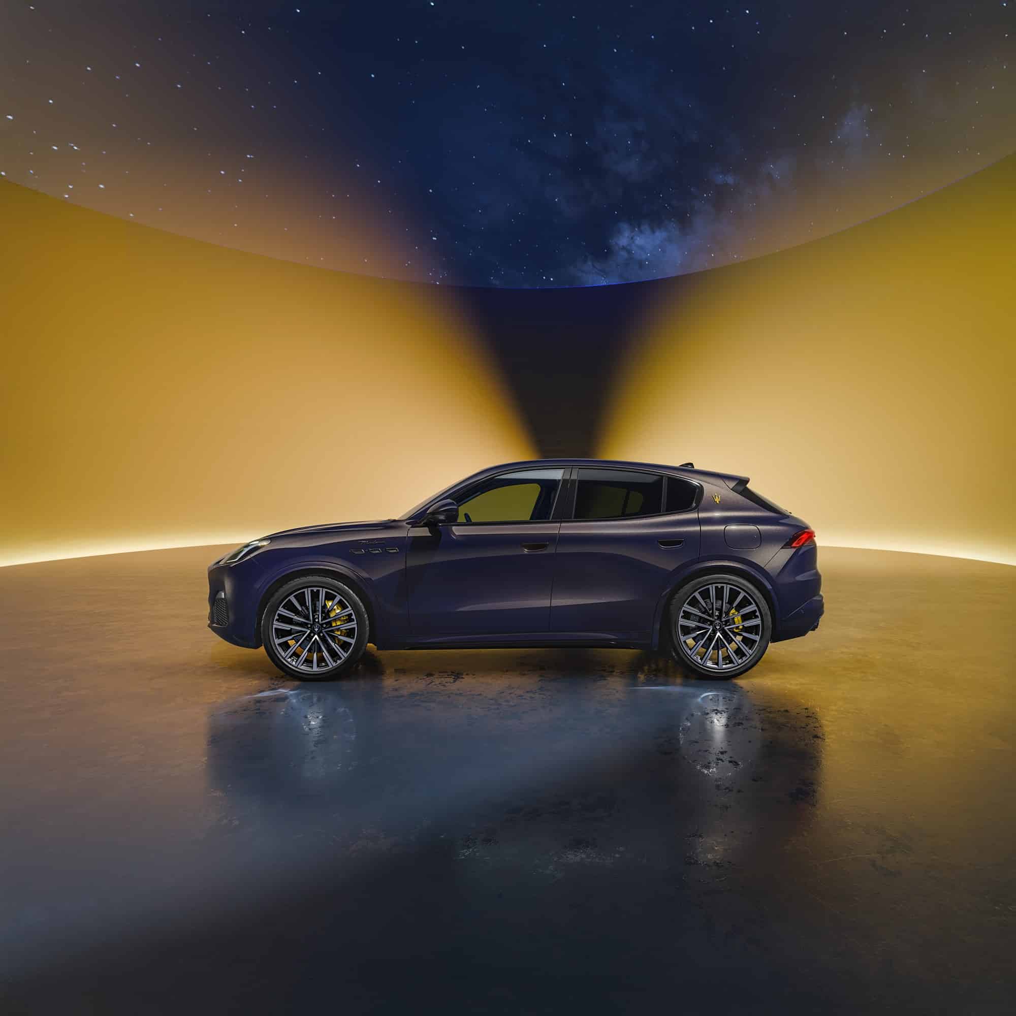 Maserati показа Grecale Lumina Blu – специална версия с подчертана вечерна визия и пълен пакет технологии