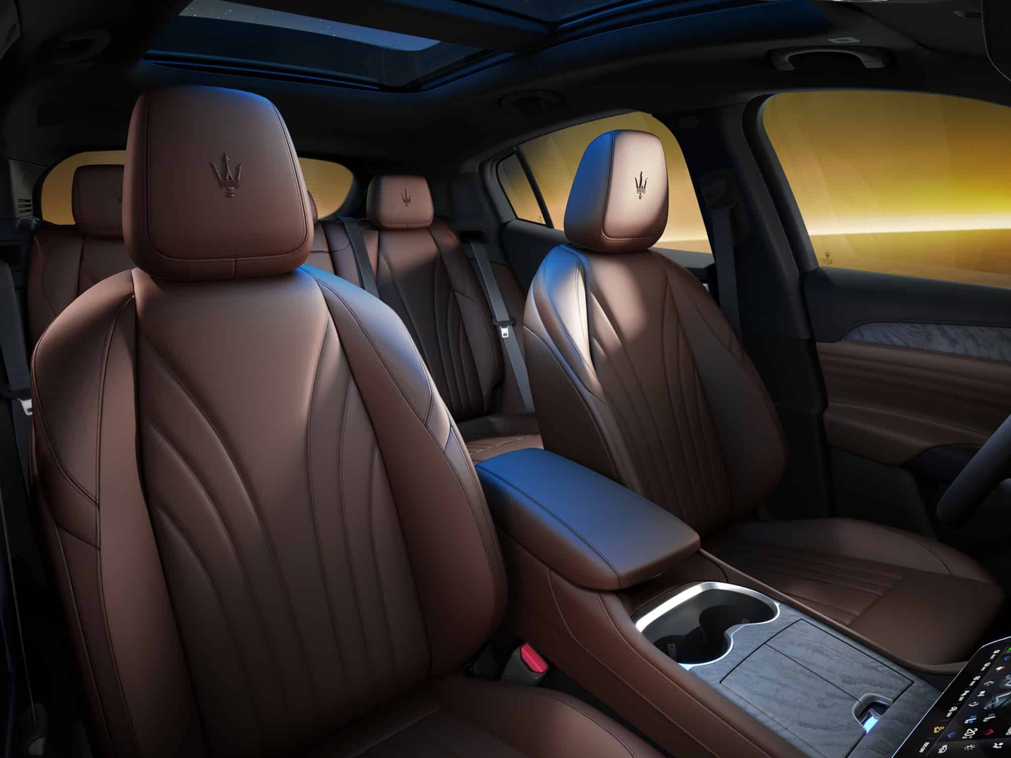 Maserati показа Grecale Lumina Blu – специална версия с подчертана вечерна визия и пълен пакет технологии