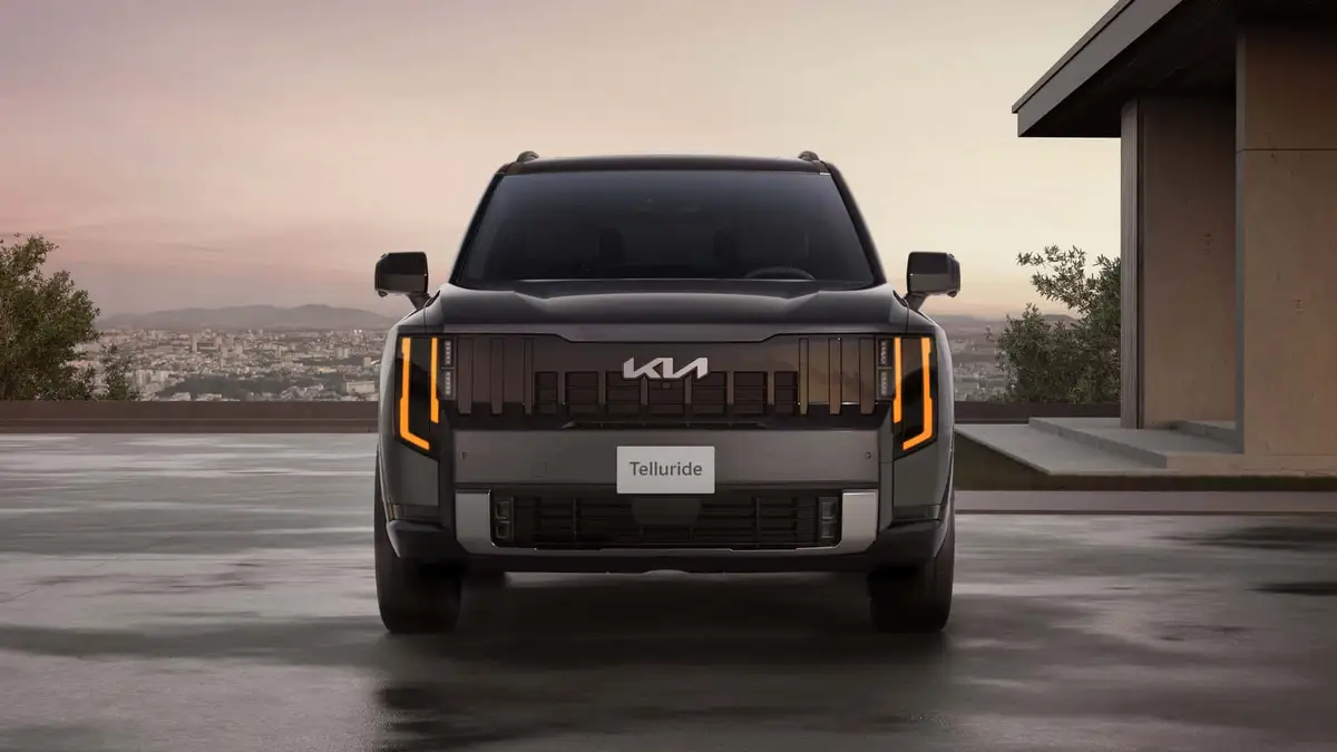 Новият Kia Telluride има доста противоречив външен вид: снимки