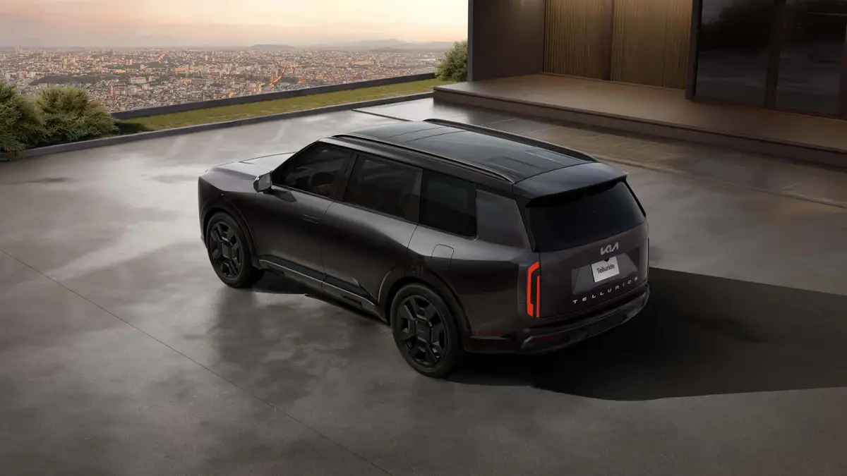 Новият Kia Telluride има доста противоречив външен вид: снимки