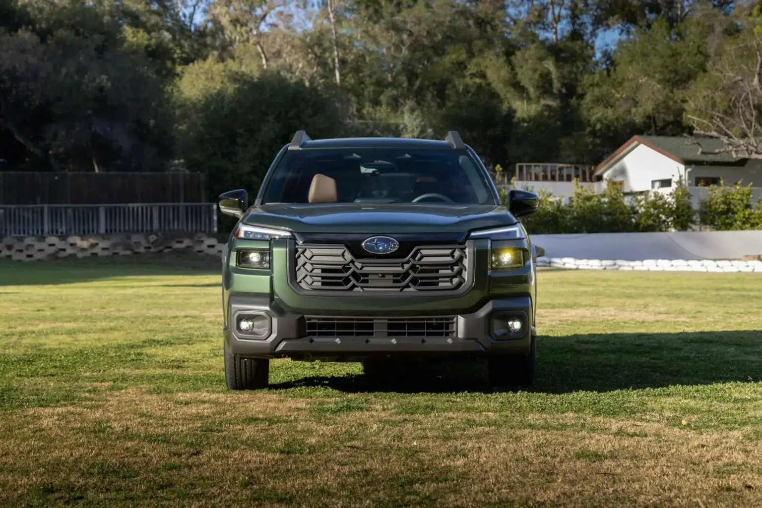 Subaru показа модернизирания Outback 2026 (Снимки)