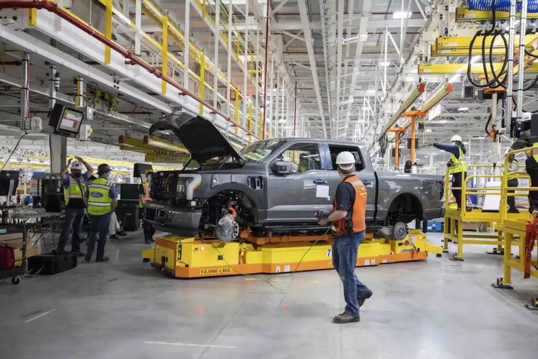 Ford може да „убие“ F-150 Lightning – електромобилът, който трябваше да промени всичко