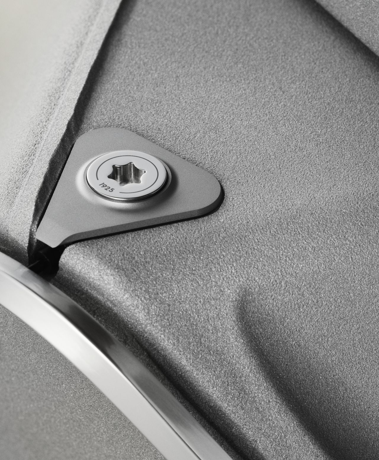 Bang & Olufsen на 100: век по-късно датската легенда продължава да преплита звук, дизайн и изкуство