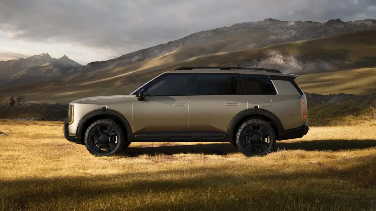 Новият Kia Telluride има доста противоречив външен вид: снимки