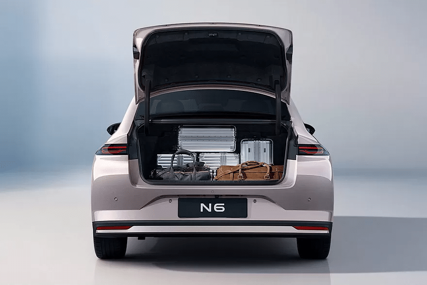 По-евтин със  000: хибридният седан Nissan N6 е разкрит изцяло
