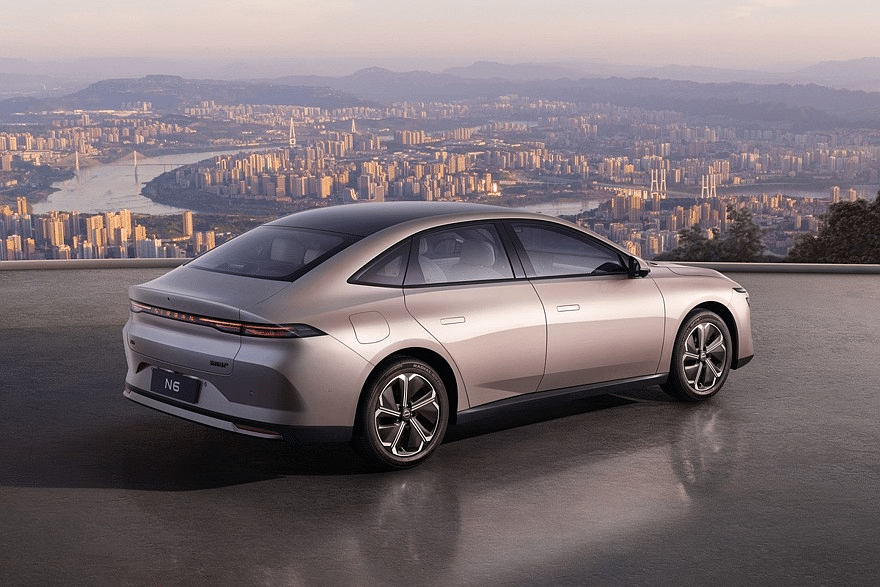 По-евтин със  000: хибридният седан Nissan N6 е разкрит изцяло