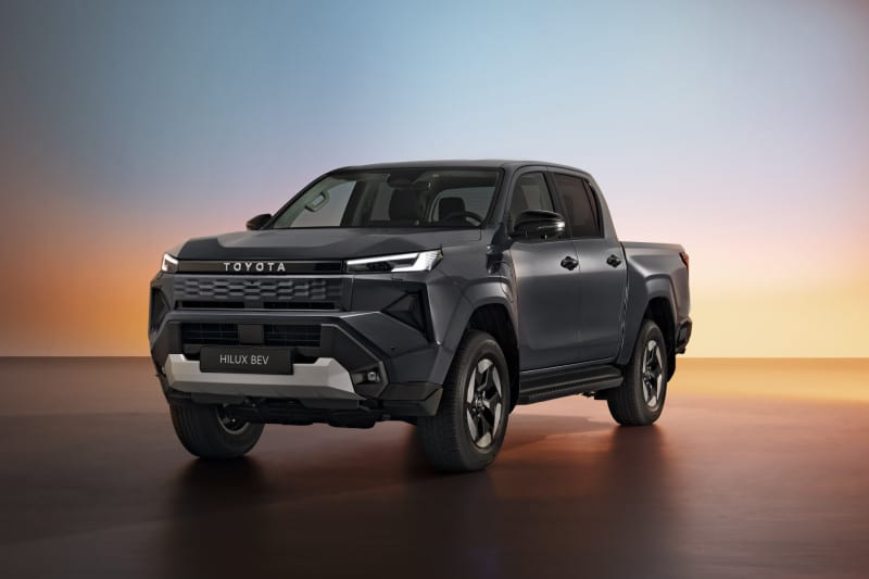 Toyota разкри новия Hilux: първият електрически модел, повече технологии и планирана водородна версия през 2028 г.