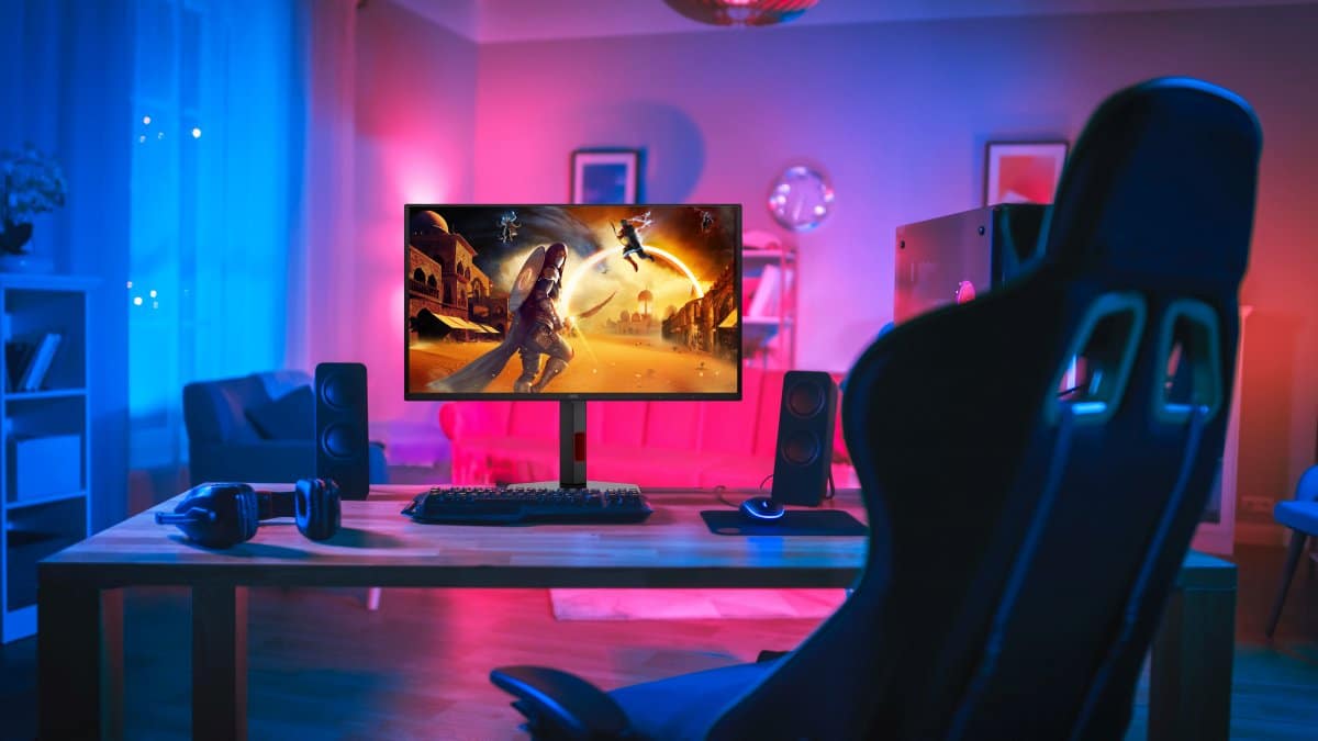 OLED гейминг без компромиси: Новите монитори на AOC идват с 360 Hz, 0.03 ms и цени под 1100 лв.