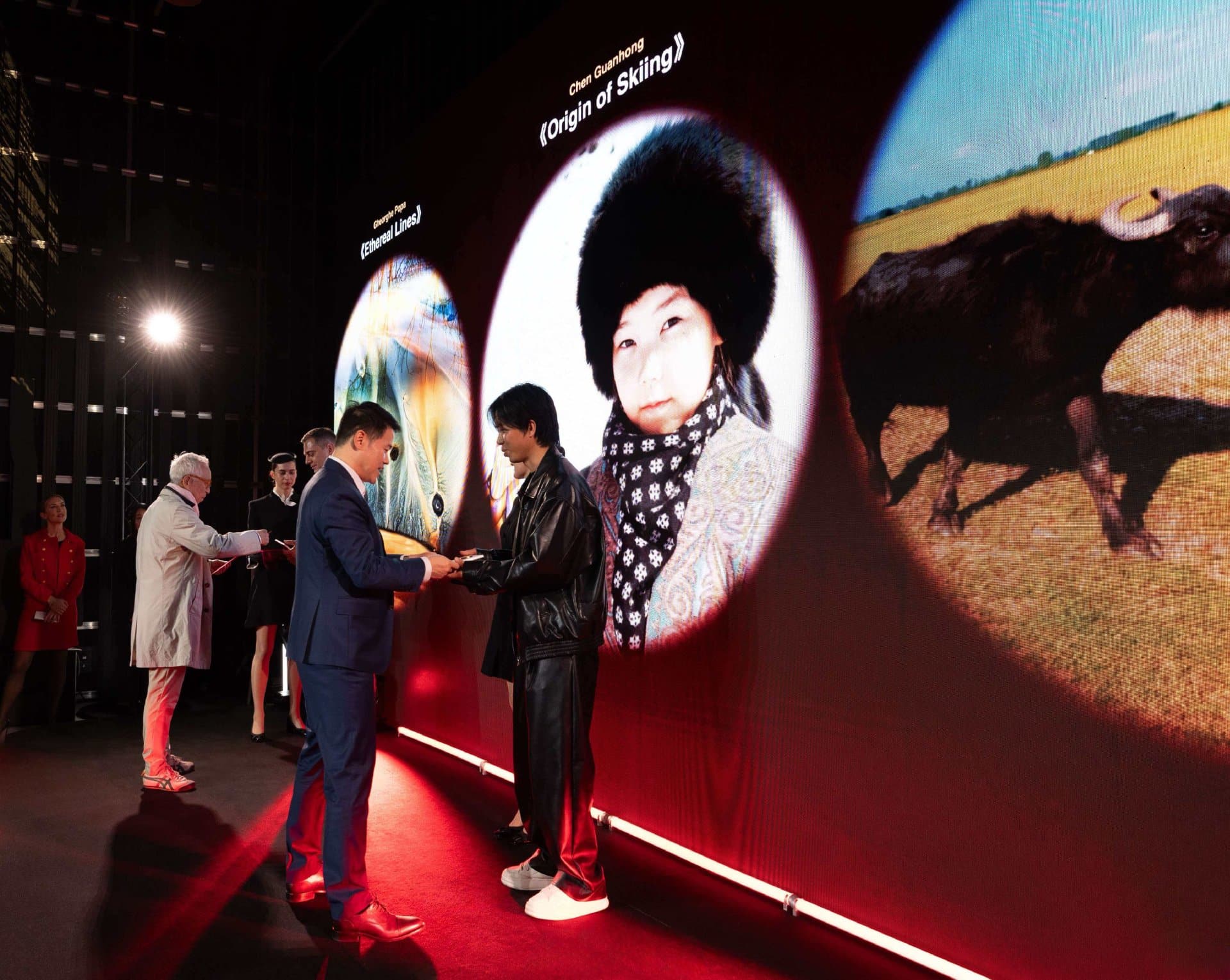 Париж е домакин на Церемонията по връчването на наградите HUAWEI XMAGE за 2025 г. и годишната изложба „Светът, ти и аз“