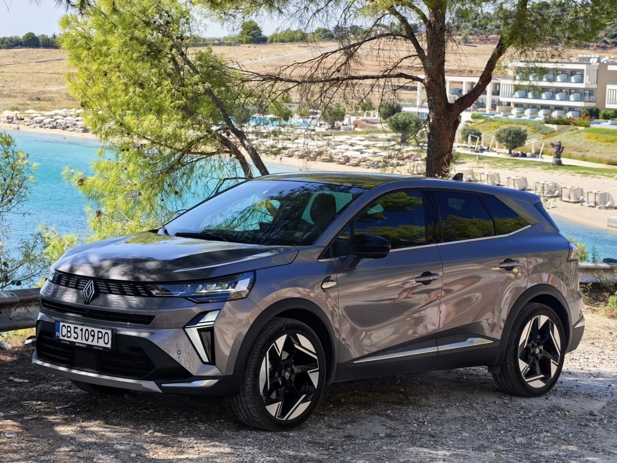 Renault Symbioz: новата дефиниция на „златната среда“ при SUV-овете