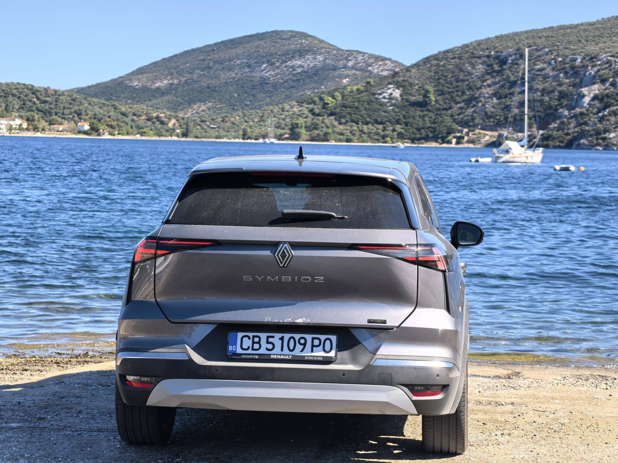 Renault Symbioz: новата дефиниция на „златната среда“ при SUV-овете