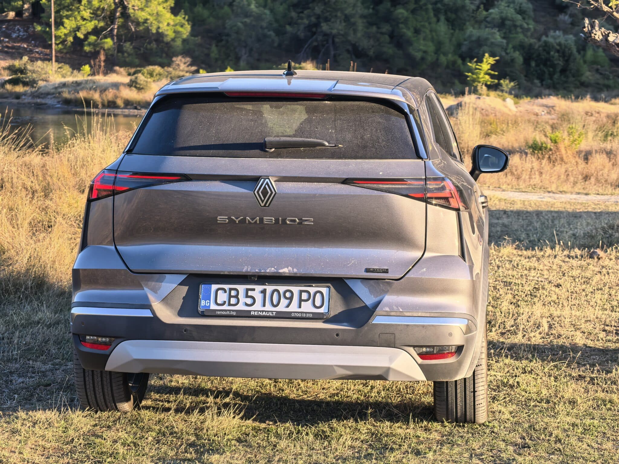Renault Symbioz: новата дефиниция на „златната среда“ при SUV-овете