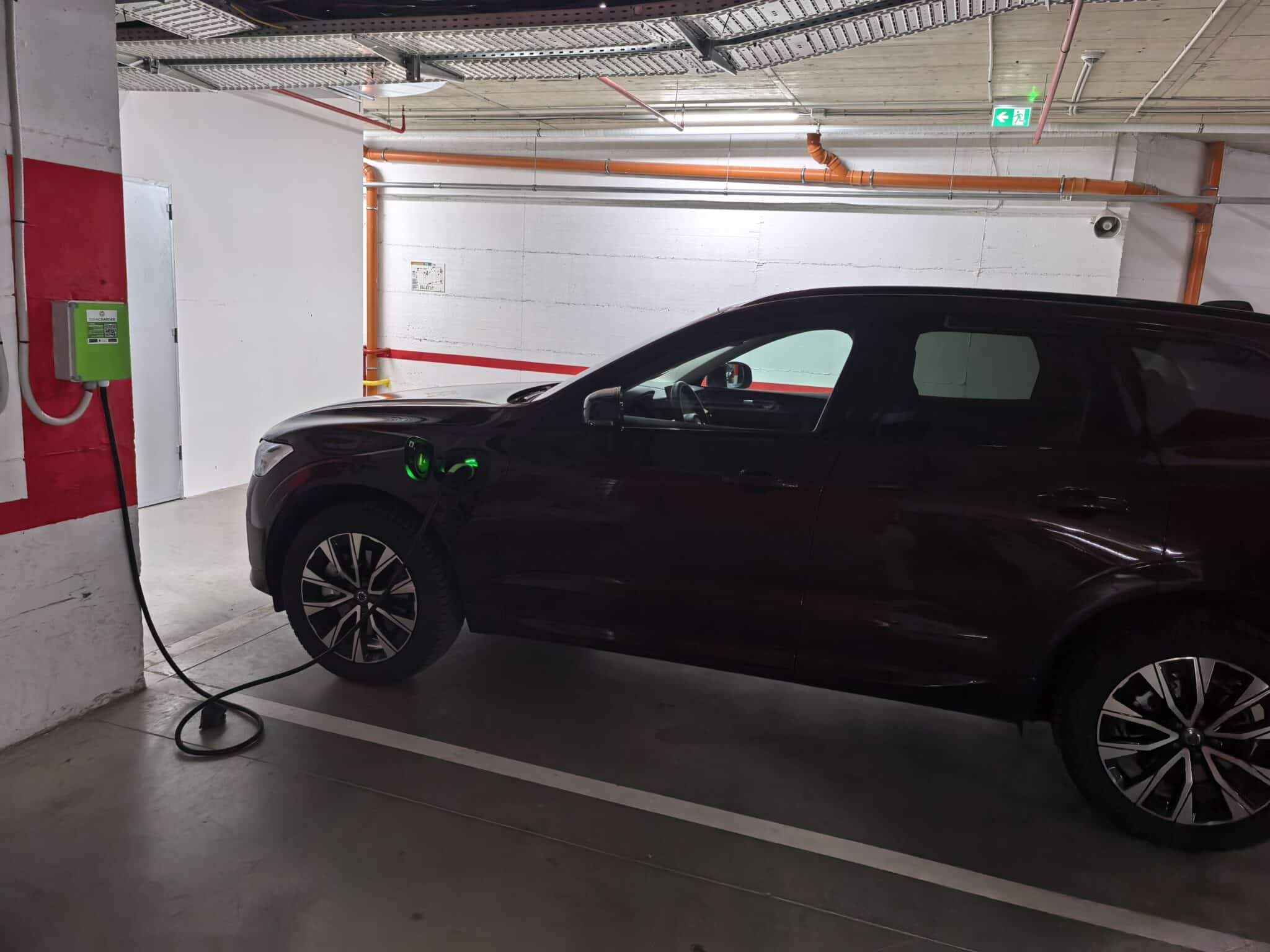 Volvo XC60 T8 PHEV: SUV за онези, които искат повече от самите себе си