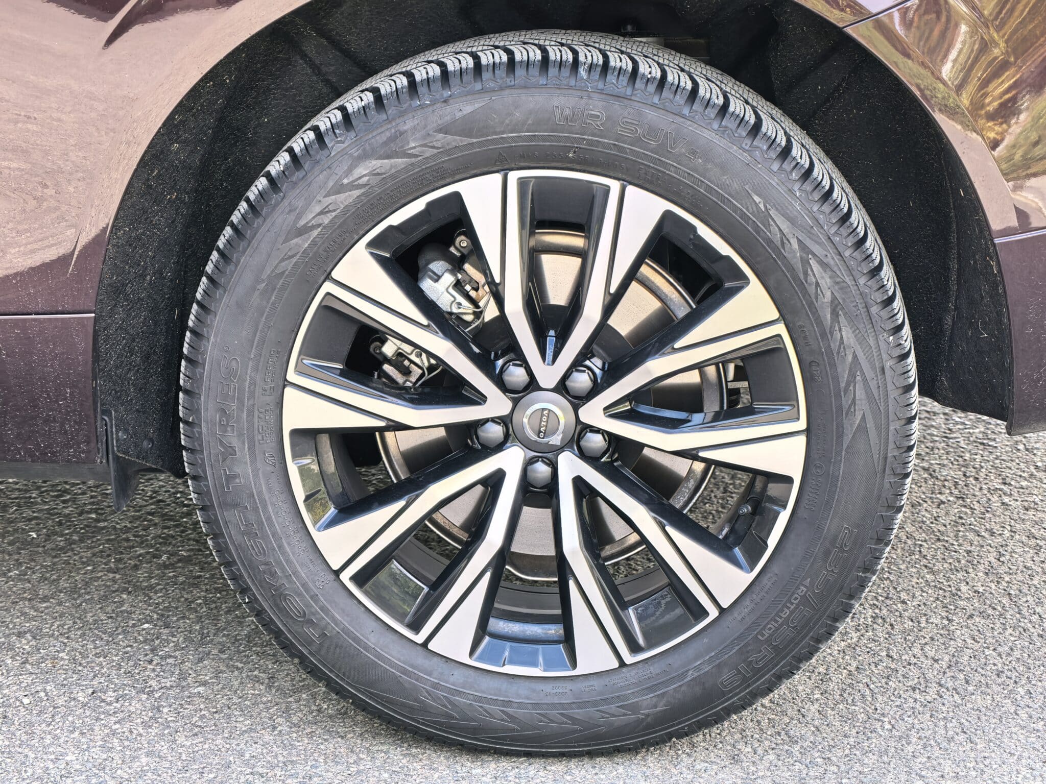 Volvo XC60 T8 PHEV: SUV за онези, които искат повече от самите себе си