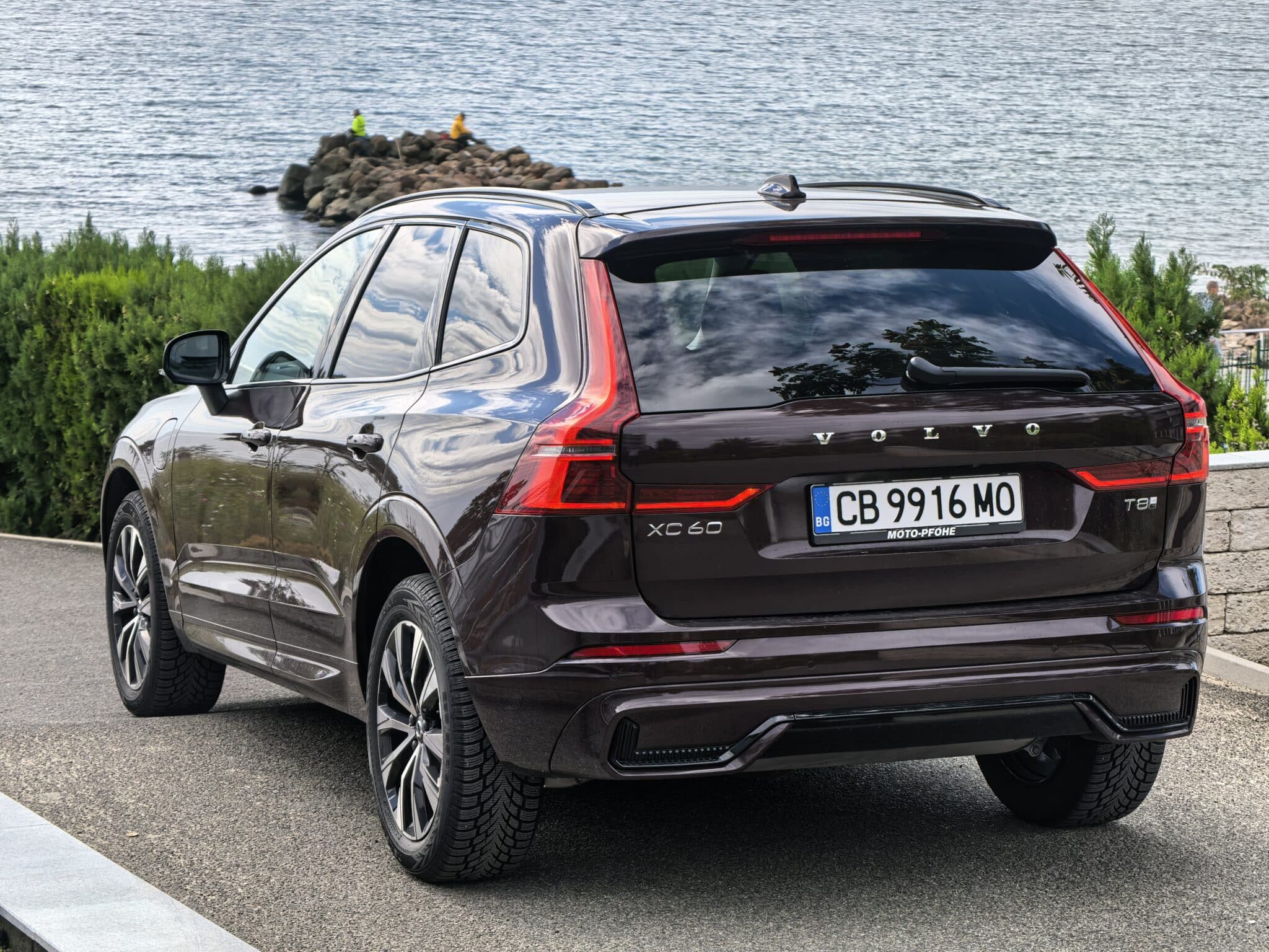 Volvo XC60 T8 PHEV: SUV за онези, които искат повече от самите себе си