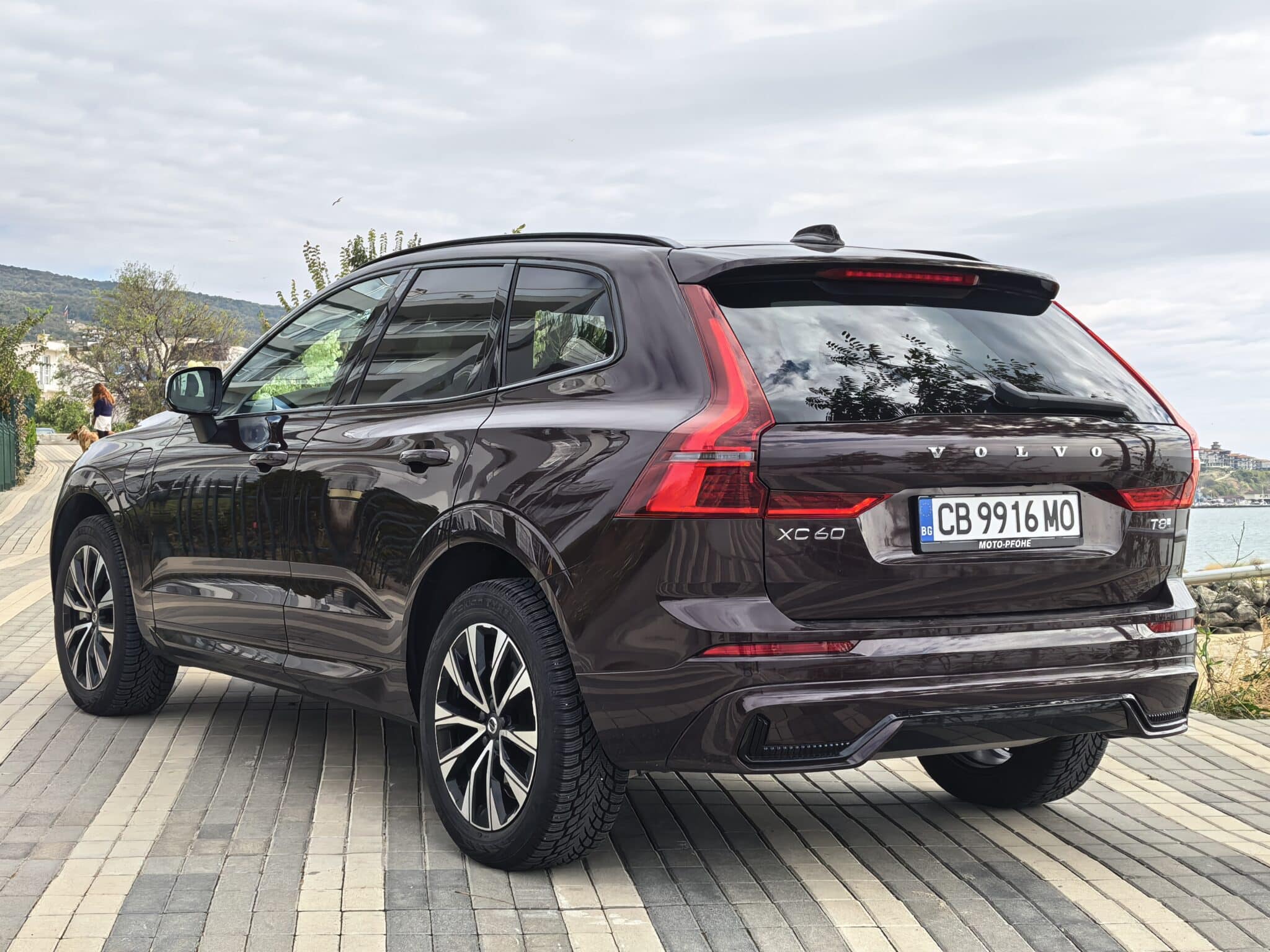 Volvo XC60 T8 PHEV: SUV за онези, които искат повече от самите себе си