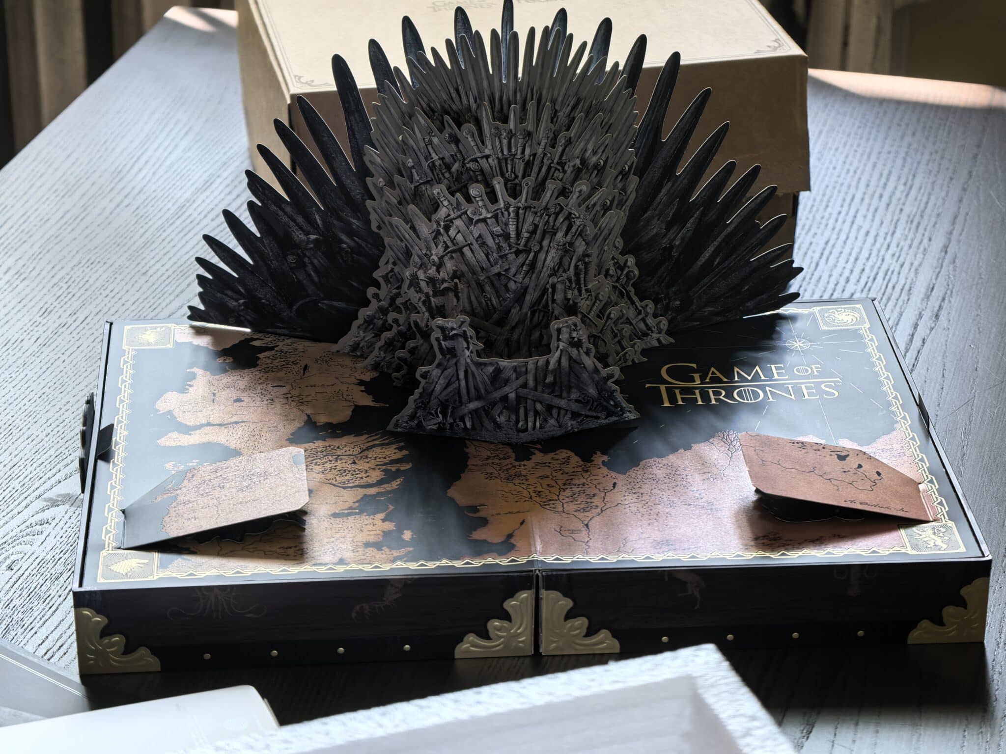 Realme и HBO създадоха най-впечатляващата колаборация на годината: Game of Thrones вариант на Realme 15 Pro